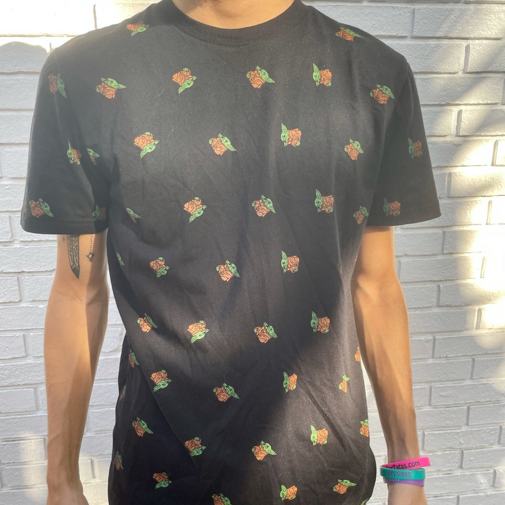 Star Wars Baby Yoda tee